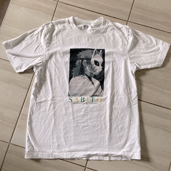 ❤️‎ 4 for $25 ❤️ Men’s UNIQLO demon slayer Sabito tee shirt size small - Picture 1 of 4